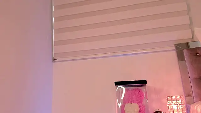 Alissonroses online show from 04.18.26