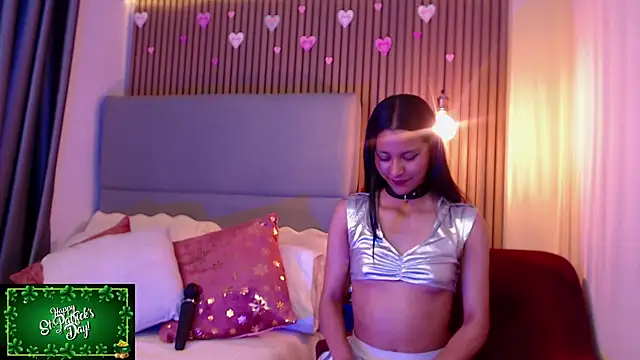 Sienna Blake  online show from 03.15.25