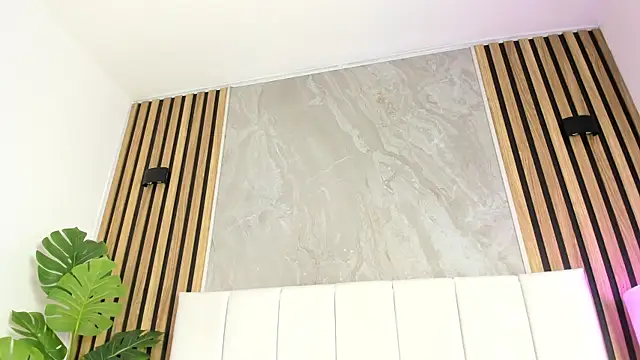 Snapshot of Samantha_Good chatting on 11.24.25 Samantha Good online show from 11.24.25