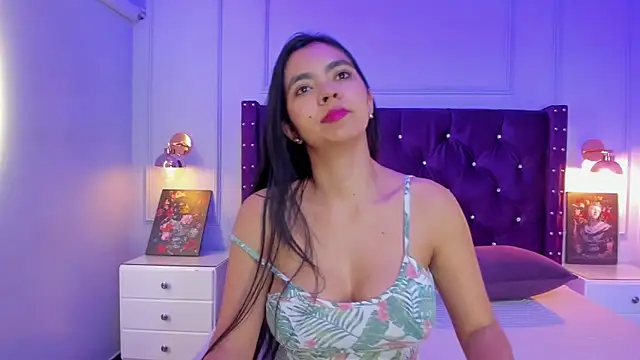 Snapshot of nathyy_garcia chatting on 02.18.25 nathyy garcia online show from 02.18.25