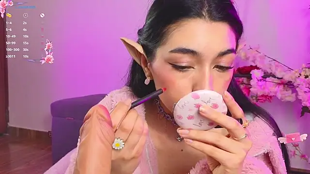 Snapshot of Sweet_Nyx chatting on 10.11.25 Sweet Nyx online show from 10.11.25