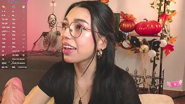 Snapshot of Sweet_Nyx chatting on 10.30.25 Sweet Nyx online show from 10.30.25