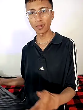 Snapshot of codysmith chatting on 02.20.25 codysmith online show from 02.20.25