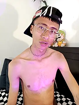 Snapshot of codysmith chatting on 03.02.25 codysmith online show from 03.02.25