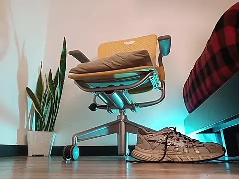 Snapshot of codysmith chatting on 10.19.25 codysmith online show from 10.19.25