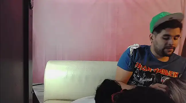 Snapshot of kattyandericc chatting on 02.21.25 kattyandericc online show from 02.21.25