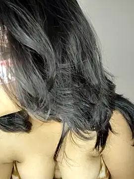 Snapshot of Riya_Stream01 chatting on 02.19.25 Riya Stream01 online show from 02.19.25