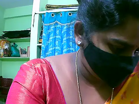 Snapshot of telugu_indhu_0001 chatting on 11.15.25 telugu indhu 0001 online show from 11.15.25