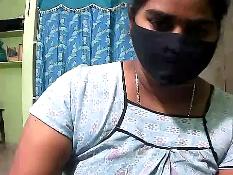 Snapshot of telugu_indhu_0001 chatting on 11.15.25 telugu indhu 0001 online show from 11.15.25