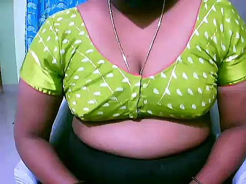 Snapshot of telugu_indhu_0001 chatting on 11.30.25 telugu indhu 0001 online show from 11.30.25