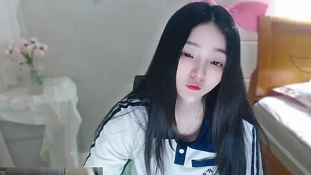 qiqi--- online show from 04.24.26