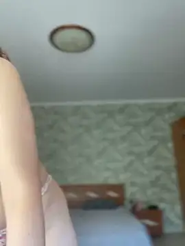 Anna Desire  online show from 12.21.24