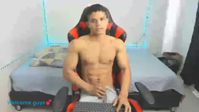 oliver thompsson7 online show from 11.08.25