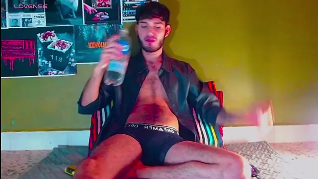 gato444  online show from 01.02.25