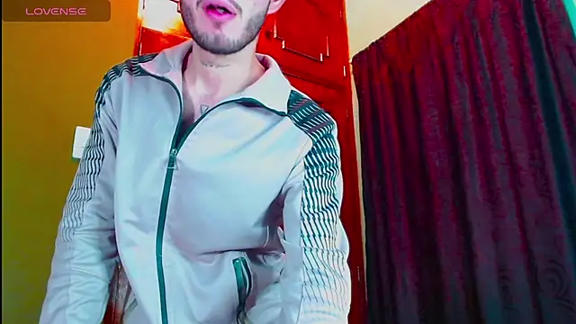 gato444  online show from 01.22.25