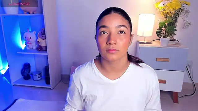 martina roldam online show from 01.24.25