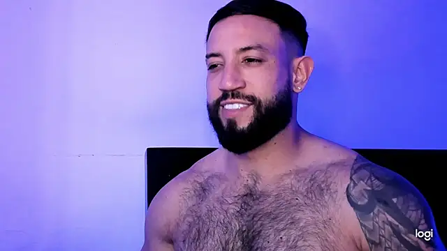 Snapshot of BradLeon_ chatting on 03.21.25 BradLeon online show from 03.21.25