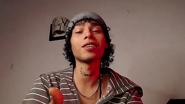 Snapshot of seven7xis chatting on 01.22.25 seven7xis online show from 01.22.25