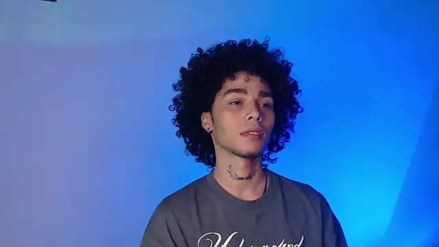 Snapshot of seven7xis chatting on 01.30.25 seven7xis online show from 01.30.25