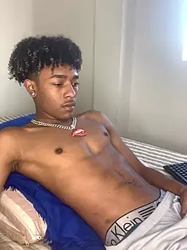 Snapshot of Boy_cock18 chatting on 01.04.25 Boy cock18 online show from 01.04.25