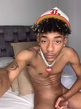 Snapshot of Boy_cock18 chatting on 02.02.25 Boy cock18 online show from 02.02.25