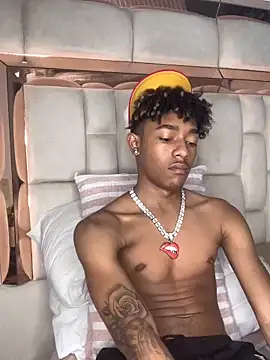 Snapshot of Boy_cock18 chatting on 02.22.25 Boy cock18 online show from 02.22.25