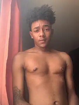 Snapshot of Boy_cock18 chatting on 10.20.25 Boy cock18 online show from 10.20.25