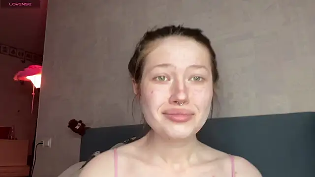 eva varnerr online show from 04.04.26