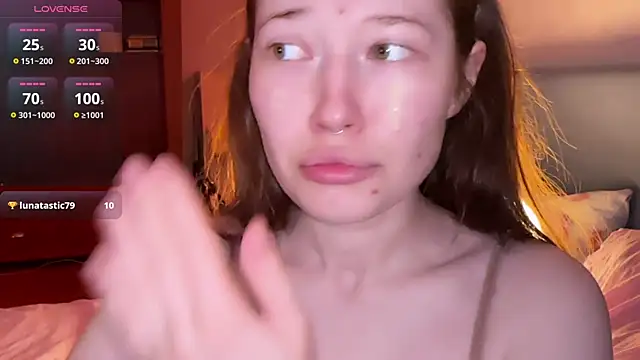 eva varnerr online show from 07.09.26