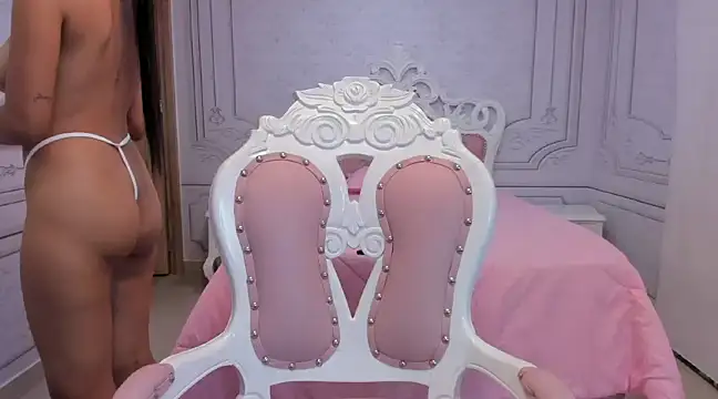 Daphne Fox  online show from 03.09.25