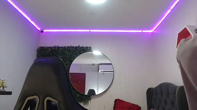 Snapshot of andy_dan18 chatting on 03.14.25 andy dan18 online show from 03.14.25