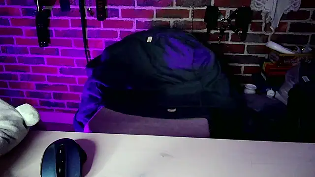 Heleneecesmecs2 online show from 01.29.25