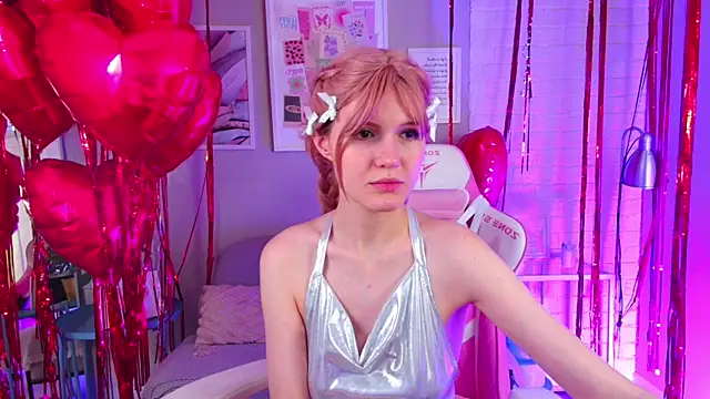 Snapshot of NellieLoyns chatting on 02.20.25 NellieLoyns online show from 02.20.25