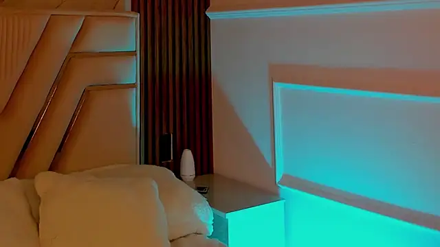 LolaAngellx online show from 03.11.25