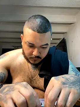 El Titan1998 online show from 09.18.25