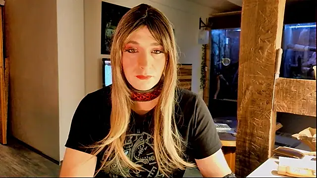 DYasmin69 online show from 10.11.25