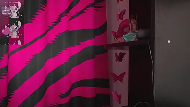 Snapshot of Vasya_Sylvia chatting on 11.07.25 Vasya Sylvia online show from 11.07.25