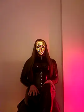 NoraInMask online show from 03.04.25