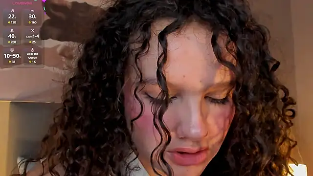 LucyLovelyy online show from 03.04.25