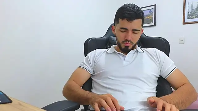 Massimoo 07 online show from 02.14.25