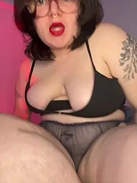 Snapshot of _dwhorekin_ chatting on 03.16.25 dwhorekin online show from 03.16.25