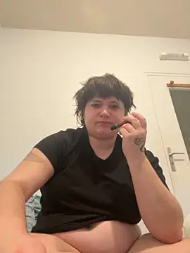 Snapshot of _dwhorekin_ chatting on 11.22.25 dwhorekin online show from 11.22.25