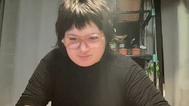 Snapshot of _dwhorekin_ chatting on 11.28.25 dwhorekin online show from 11.28.25