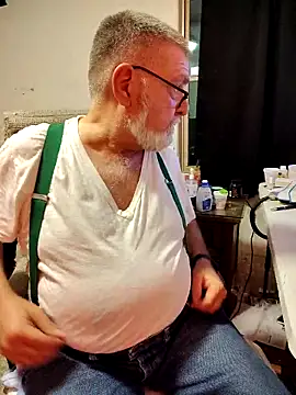 viejo oso online show from 10.11.25