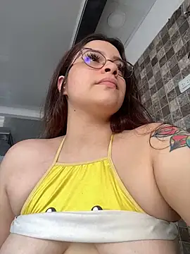 Snapshot of Sophia_cyrus11 chatting on 02.01.25 Sophia cyrus11 online show from 02.01.25