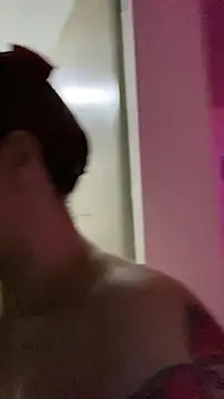 Snapshot of Sophia_cyrus11 chatting on 11.21.25 Sophia cyrus11 online show from 11.21.25