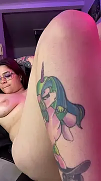 Snapshot of Sophia_cyrus11 chatting on 12.20.25 Sophia cyrus11 online show from 12.20.25