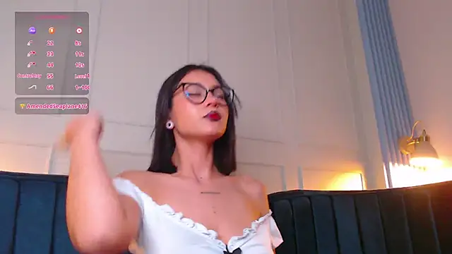 Snapshot of Abbydreams_ chatting on 02.06.25 Abbydreams online show from 02.06.25