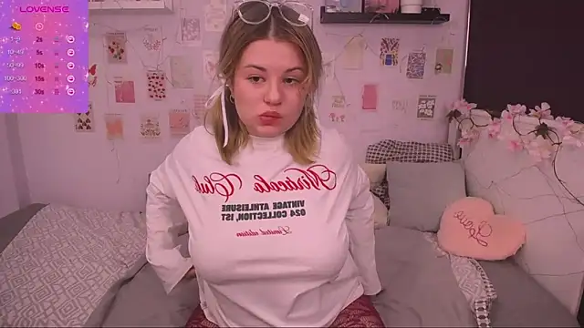 TessPleasure online show from 01.02.25