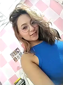 Paulina mosh online show from 02.15.25